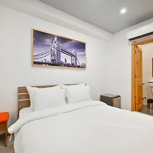 Hotel The Noble Swan Saigon