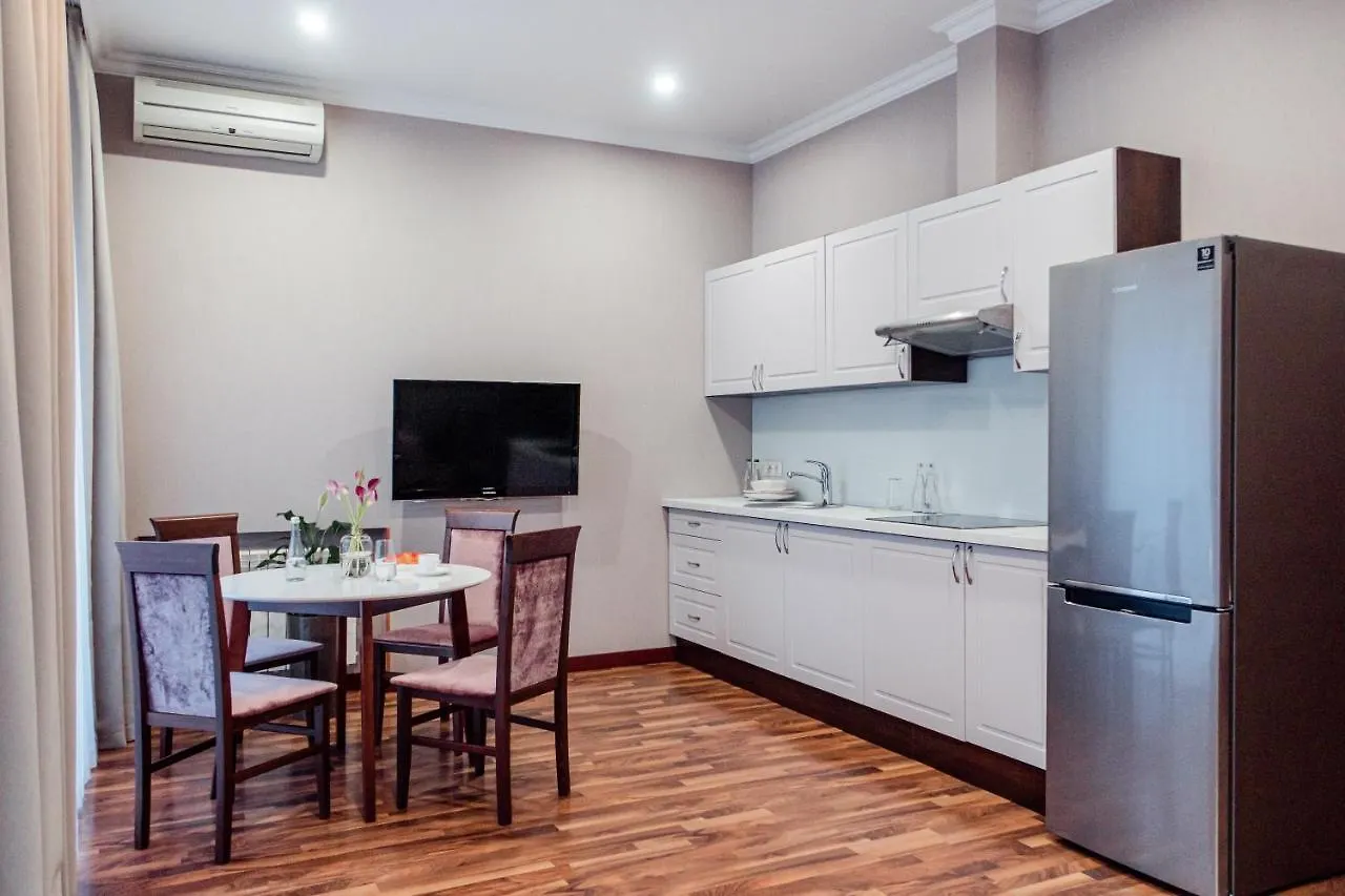 Greguar Hotel By Uhm Kyiv 4*,