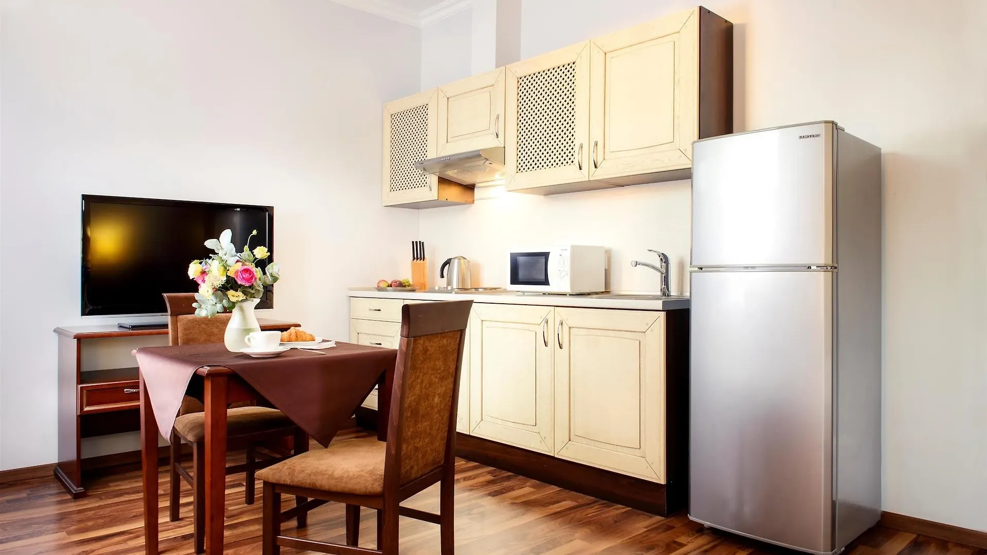 Greguar Hotel By Uhm Kyiv