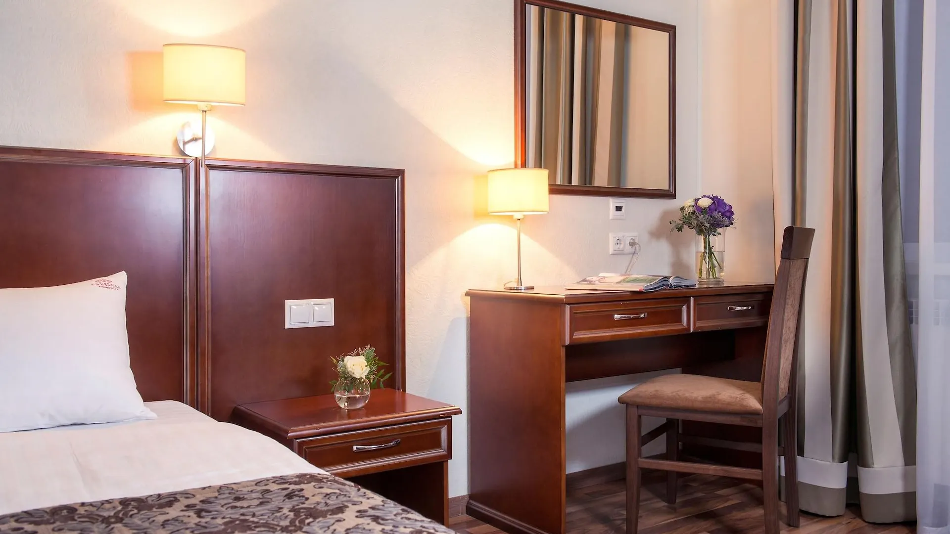 Greguar Hotel By Uhm Kyiv 4*,  Ukraine