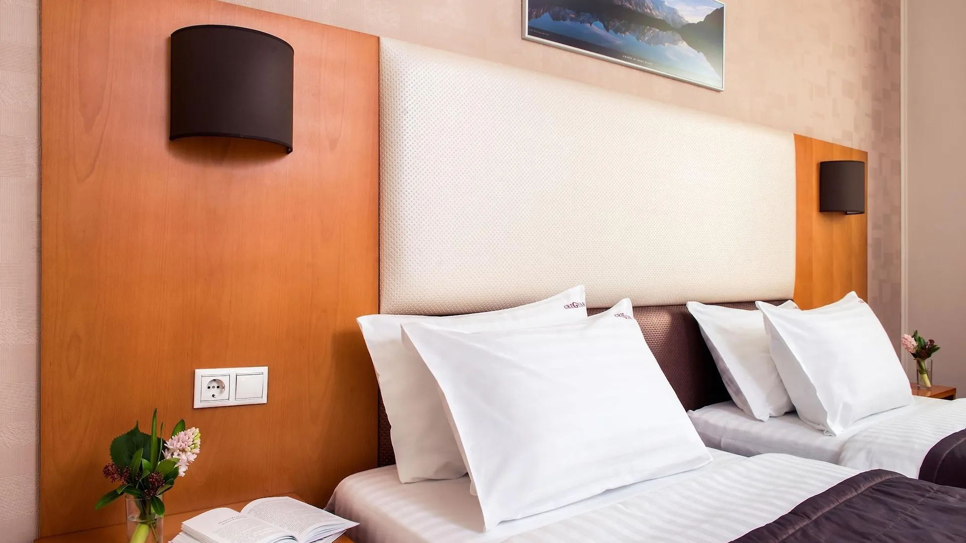 Greguar Hotel By Uhm Kyiv