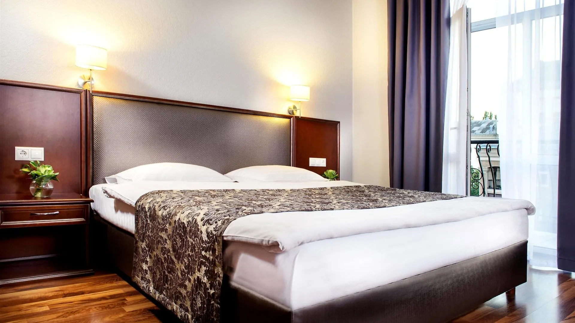Greguar Hotel By Uhm Kyiv