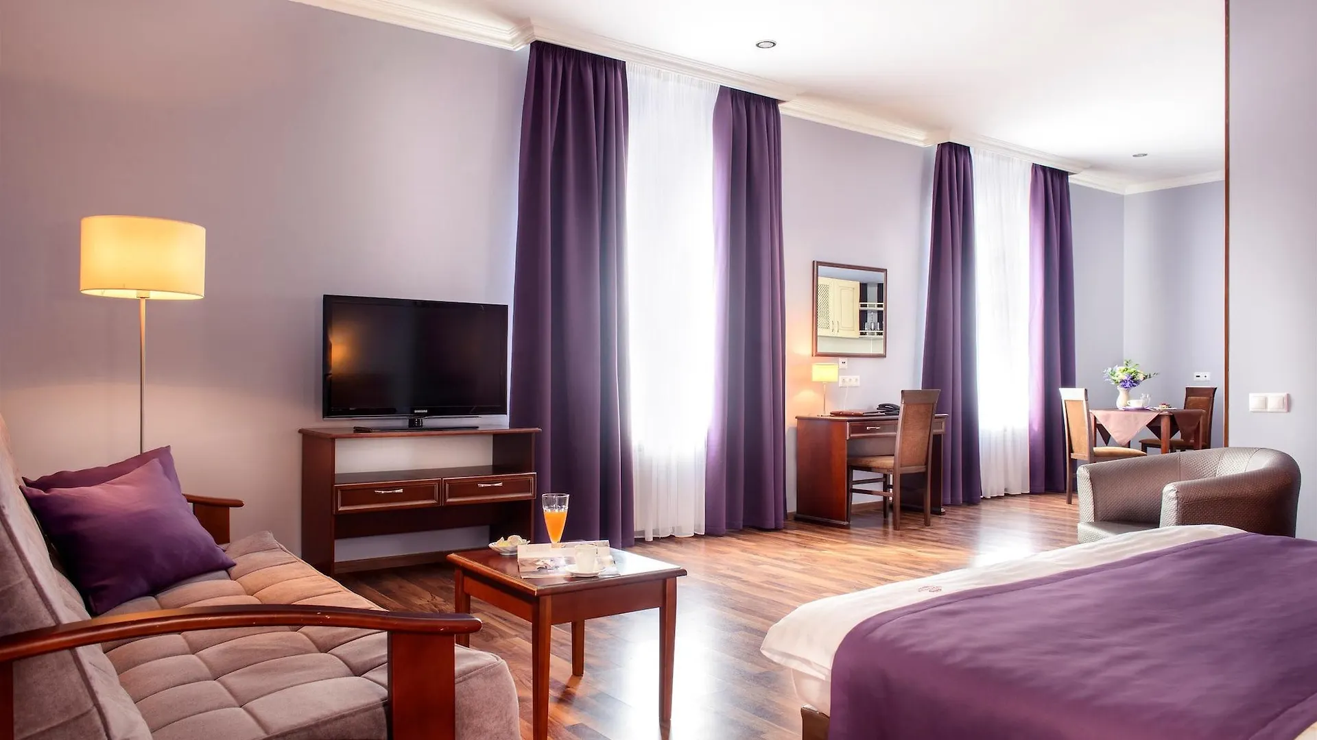 Greguar Hotel By Uhm Kyiv