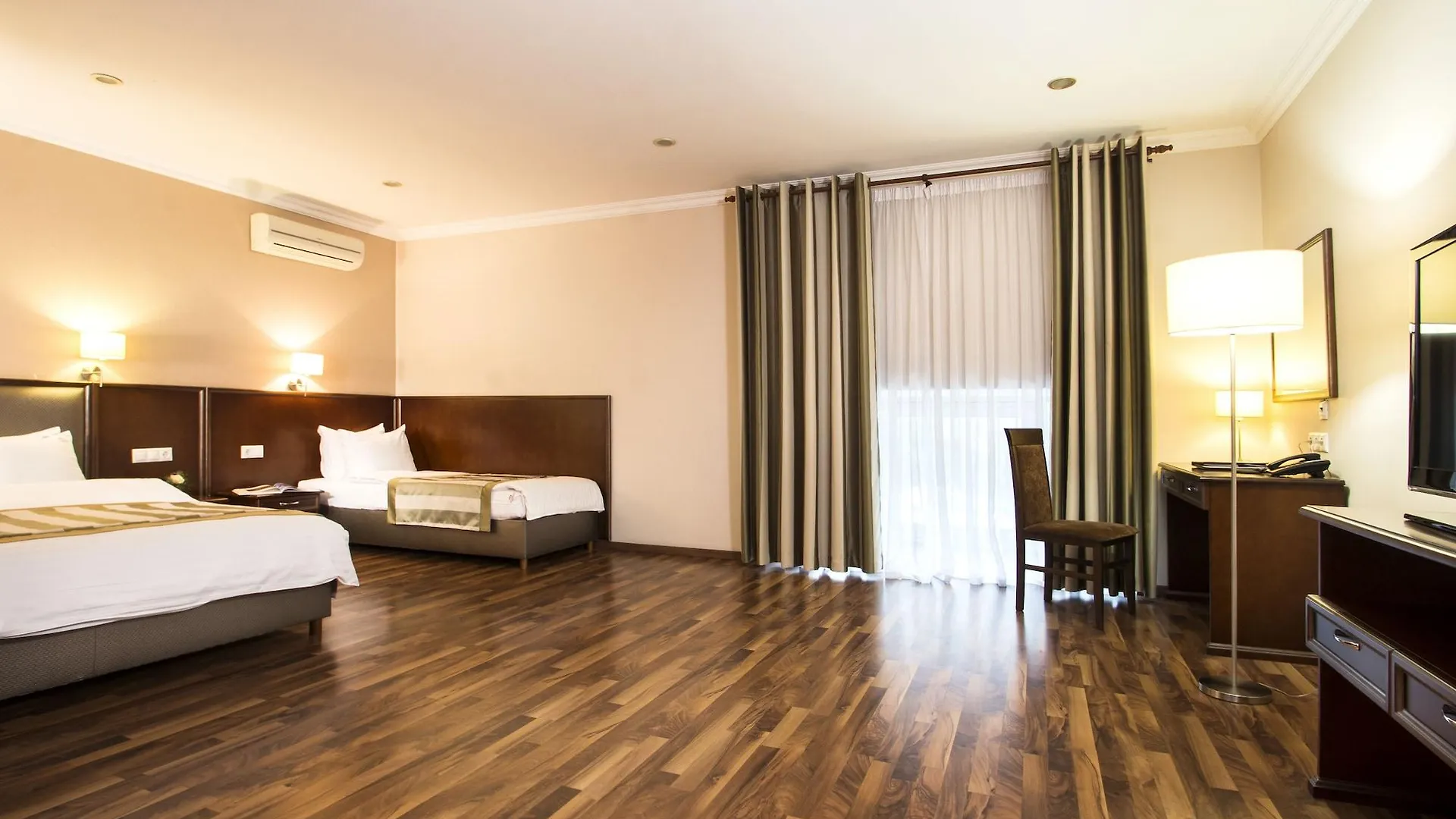 Greguar Hotel By Uhm Kyiv