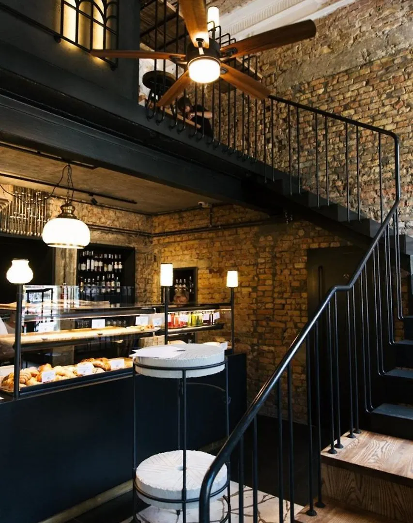 Greguar Hotel By Uhm Kyiv 4*,